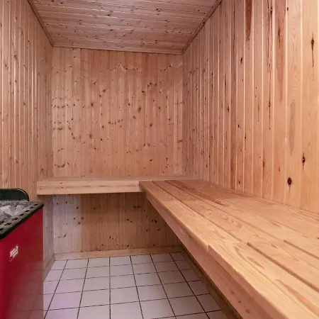 6 Person In L Kken Szálloda 4*